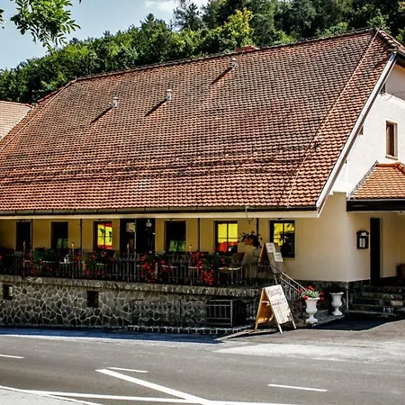 Framski Hram 3* Fram